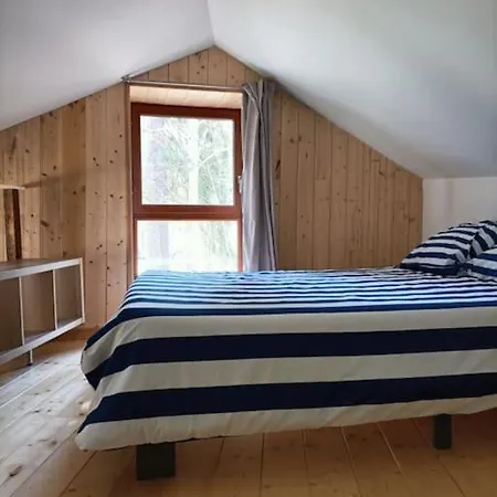 Un Sur Ile * Saint-Bonnet-de-Rochefort