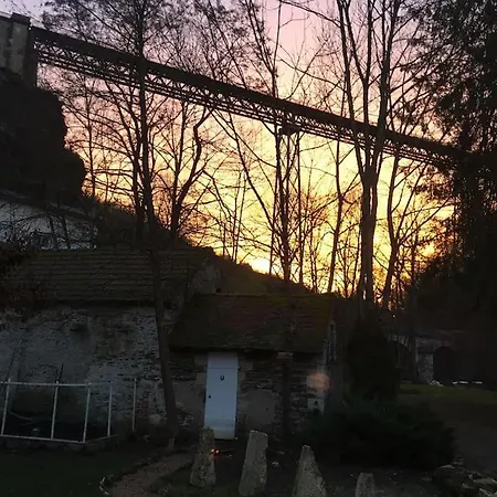 Un Sur Ile Dom wakacyjny Saint-Bonnet-de-Rochefort