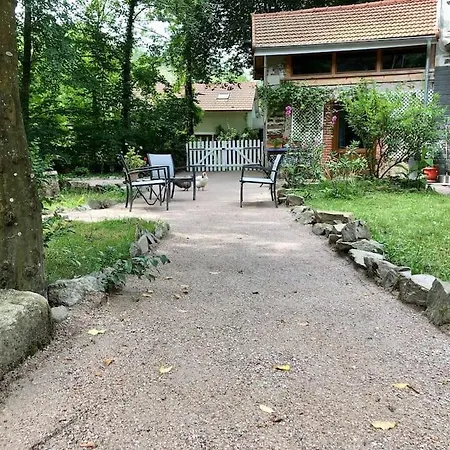 Un Sur Ile * Saint-Bonnet-de-Rochefort